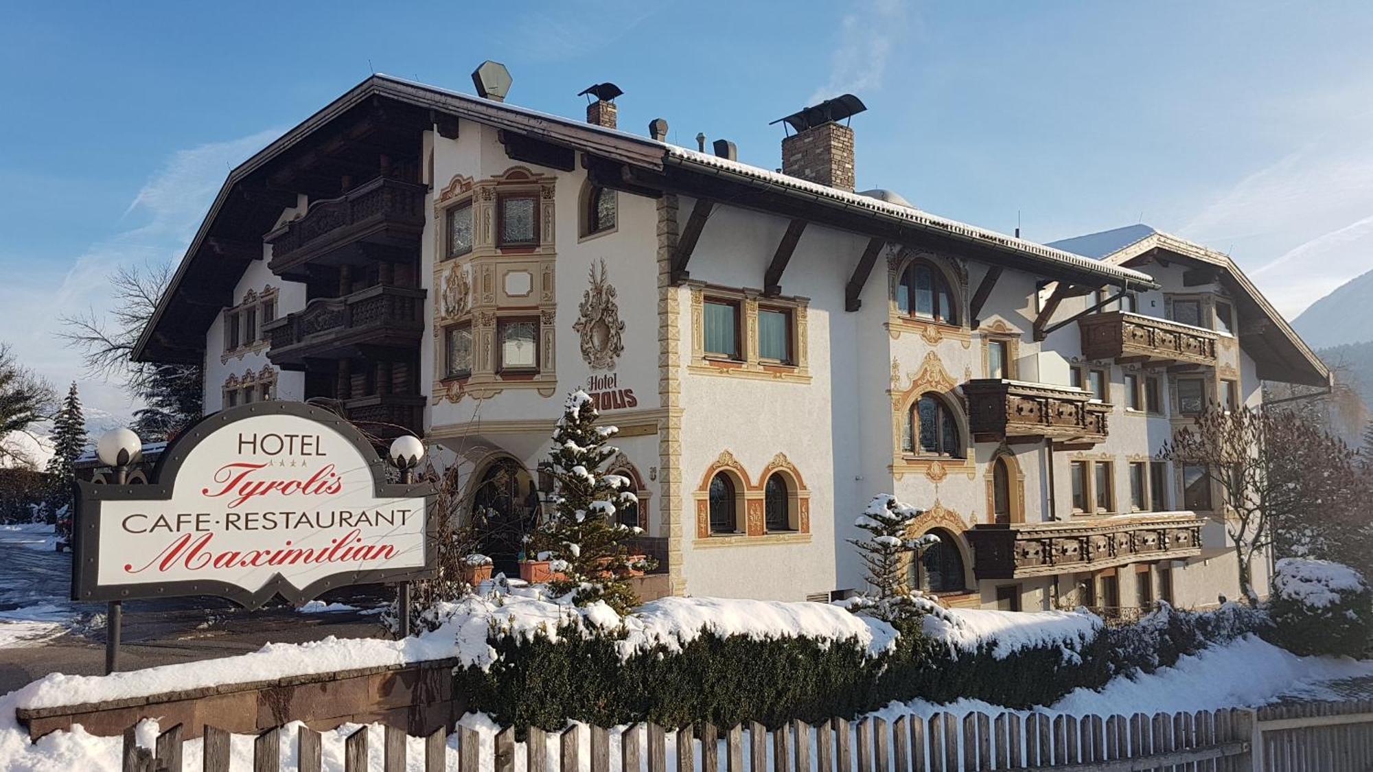 Hotel Tyrolis Zirl Exterior photo